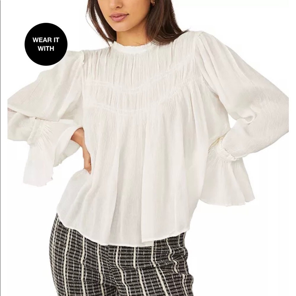 Free People Top NWT Kelsey White Size M Boho Super Versatile Shirred PERFECT😊 - Picture 6 of 16